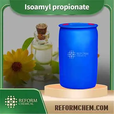 Isoamyl propionate